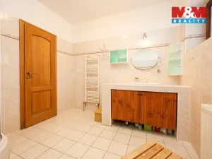 Pronájem rodinného domu, Luká - Střemeníčko, 262 m2