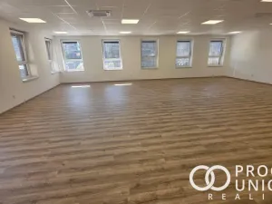 Pronájem obchodního prostoru, Rožnov pod Radhoštěm, Meziříčská, 100 m2