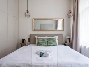 Prodej bytu 2+1, Praha - Nové Město, Ve Smečkách, 66 m2