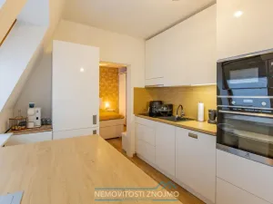 Prodej bytu 2+kk, Znojmo, Gagarinova, 39 m2