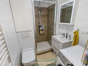 Prodej bytu 2+kk, Znojmo, Gagarinova, 39 m2