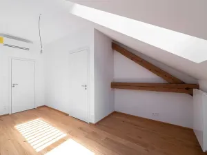 Prodej bytu 2+kk, Praha - Nusle, Bělehradská, 52 m2