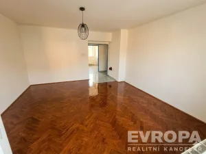 Prodej bytu 3+1, Žinkovy, 89 m2