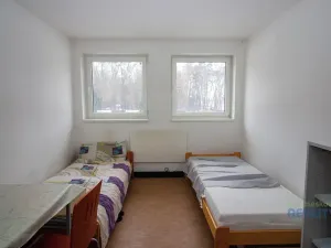 Pronájem ubytování, Přerov nad Labem, 445 m2