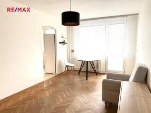 Pronájem bytu 3+1, Praha - Strašnice, Gutova, 67 m2