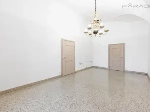 Pronájem komerční nemovitosti, Praha - Hradčany, Hradčanské náměstí, 106 m2