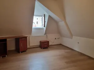 Pronájem bytu 1+1, Hradec Králové, Velké náměstí, 42 m2