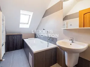 Pronájem bytu 2+kk, Praha - Vinohrady, Záhřebská, 74 m2