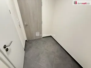 Pronájem bytu 1+kk, Praha - Háje, Výstavní, 33 m2