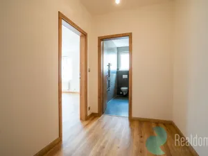 Pronájem bytu 1+kk, České Budějovice, České Vrbné, 43 m2