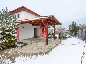 Pronájem bytu 4+1, Šestajovice, Sukova, 204 m2