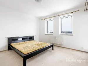 Pronájem bytu 5+1, Šestajovice, Sukova, 204 m2