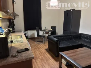 Pronájem bytu 2+kk, Hradec Králové, Československé armády, 50 m2