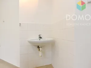 Pronájem obchodního prostoru, Beroun - Beroun-Centrum, Česká, 12 m2