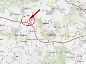 Prodej podílu pole, Zlatníky-Hodkovice, 3876 m2