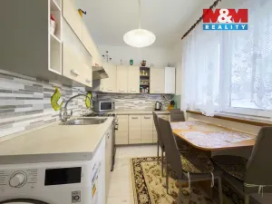 Prodej bytu 2+1, Karviná - Mizerov, Majakovského, 54 m2