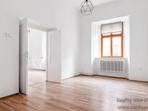 Prodej bytu 3+1, Žatec, náměstí Svobody, 99 m2