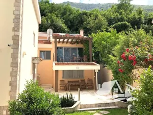 Prodej rodinného domu, Столив, Černá Hora, 330 m2