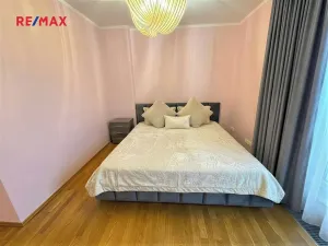 Pronájem bytu 4+kk, Praha - Žižkov, Ke kapslovně, 156 m2