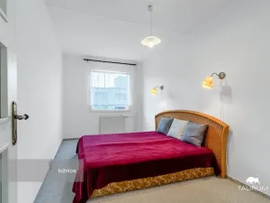 Prodej bytu 3+1, Holýšov, Pod Makovým vrchem, 71 m2