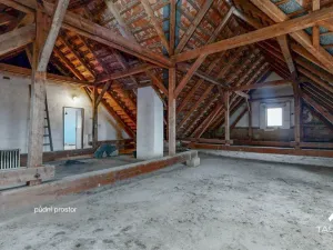 Prodej rodinného domu, Roupov, 525 m2