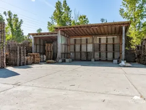 Prodej komerční nemovitosti, Vojkovice, 12027 m2