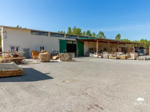 Prodej výrobních prostor, Vojkovice, 12027 m2