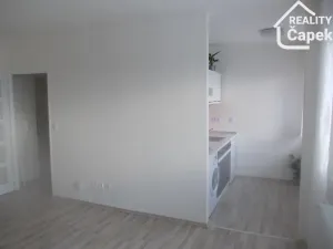 Pronájem bytu 1+1, Ostrava - Poruba, Polská, 30 m2