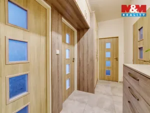 Prodej bytu 3+1, Valy, Pod Lesem, 64 m2