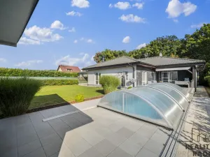 Prodej rodinného domu, Choltice, 200 m2