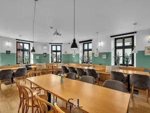 Prodej ubytování, Osečná, Svatovítské náměstí, 1005 m2