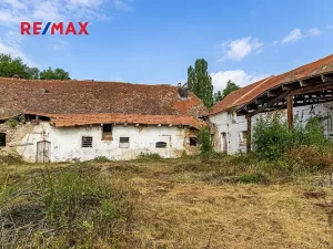 Prodej zemědělského objektu, Počedělice, 2500 m2