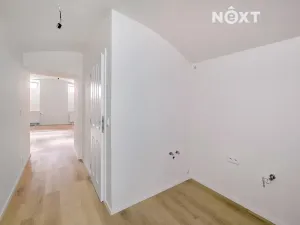 Prodej obchodního prostoru, Praha - Vinohrady, Velehradská, 33 m2