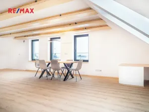 Prodej bytu 4+1, Černilov, 130 m2