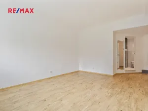 Prodej bytu 2+kk, Praha - Podolí, Podolská, 44 m2