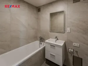 Prodej bytu 4+kk, Hradec Králové, Meruňková, 86 m2