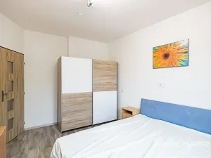 Pronájem bytu 2+kk, Praha - Záběhlice, Záběhlická, 58 m2