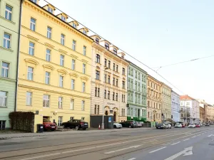 Pronájem bytu 1+kk, Praha - Smíchov, Radlická, 15 m2