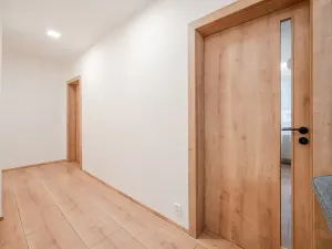 Prodej bytu 2+1, Praha - Malešice, Limuzská, 47 m2