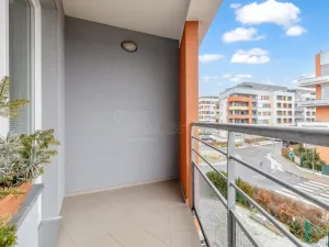 Prodej bytu 2+kk, Praha, Sazovická, 52 m2