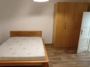 Pronájem bytu 2+kk, Praha - Nusle, U křížku, 37 m2