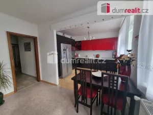 Pronájem bytu 3+1, Lošany, 80 m2