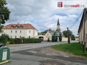 Pronájem bytu 3+1, Lošany, 80 m2