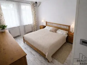 Prodej rodinného domu, Jesenice, Vestecká, 369 m2