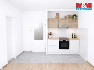 Prodej bytu 2+kk, Praha - Hlubočepy, Peškova, 41 m2