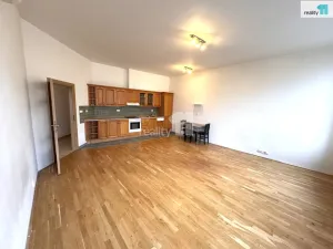 Pronájem bytu 2+kk, Praha - Vysočany, Kolbenova, 82 m2