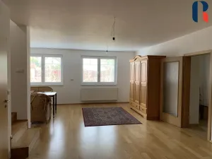 Pronájem rodinného domu, Praha - Dolní Chabry, Klášterecká, 173 m2