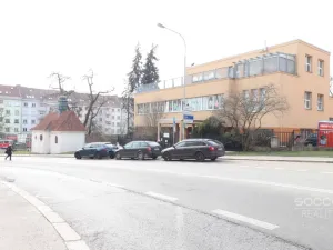 Pronájem garážového stání, Praha - Smíchov, Na Hřebenkách, 15 m2