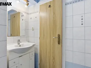 Prodej bytu 2+1, Karlovy Vary - Drahovice, Mattoniho nábřeží, 49 m2