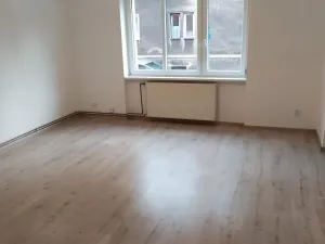 Prodej bytu 3+1, Chomutov, Kadaňská, 74 m2